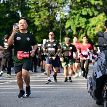 Runner Photo 4142858