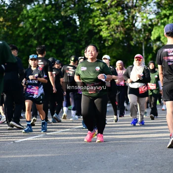 Runner Photo 4142873