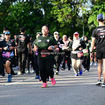 Runner Photo 4142875