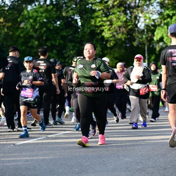 Runner Photo 4142876