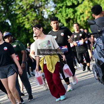 Runner Photo 4142895