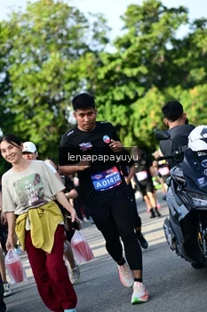 Runner Photo 4142902