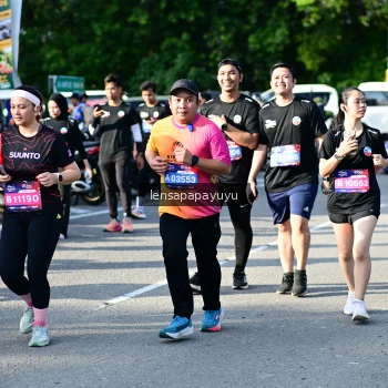 Runner Photo 4143037