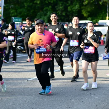 Runner Photo 4143039