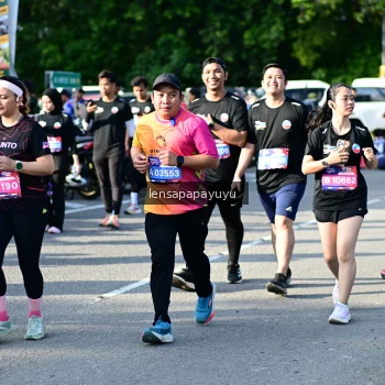 Runner Photo 4143040