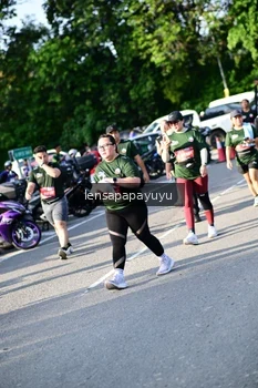 Runner Photo 4143042