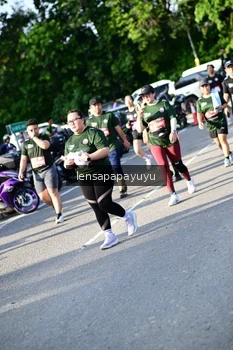 Runner Photo 4143045