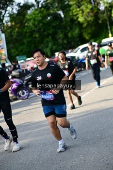 Runner Photo 4143046
