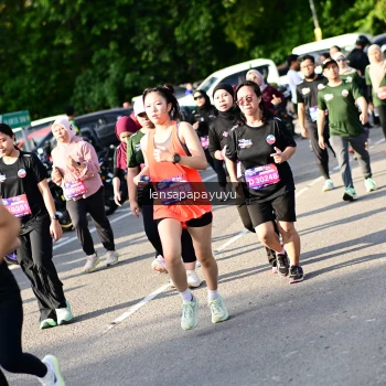Runner Photo 4143057