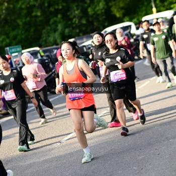 Runner Photo 4143061