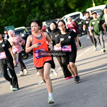 Runner Photo 4143063