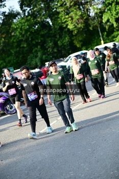 Runner Photo 4143071