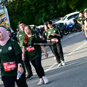 Runner Photo 4143075