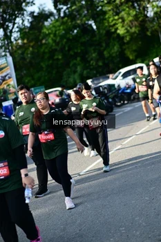 Runner Photo 4143080
