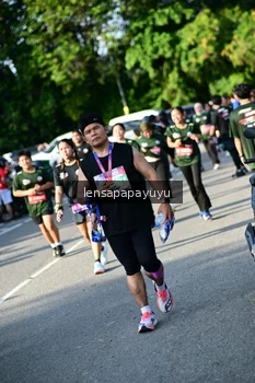Runner Photo 4143085