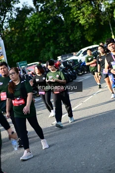 Runner Photo 4143086
