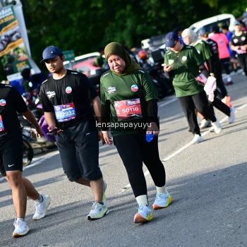 Runner Photo 4143089