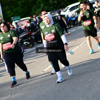 Runner Photo 4143097