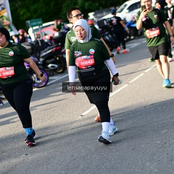 Runner Photo 4143099