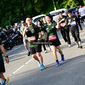 Runner Photo 4143101