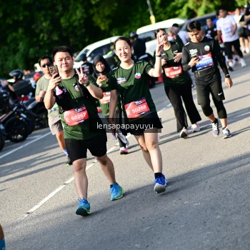 Runner Photo 4143103