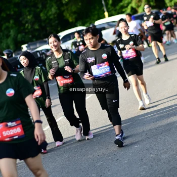 Runner Photo 4143107