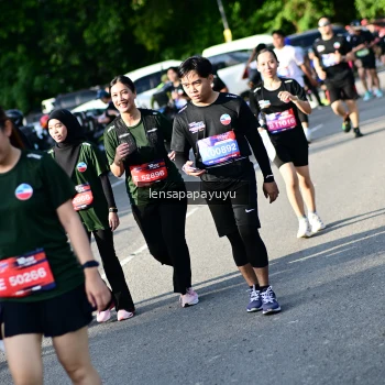 Runner Photo 4143109