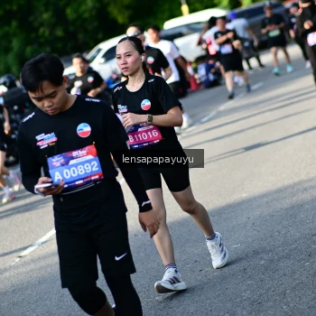 Runner Photo 4143114
