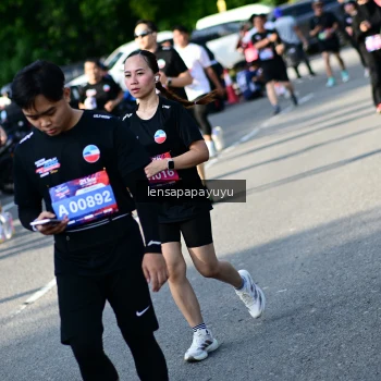 Runner Photo 4143115