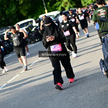 Runner Photo 4143121