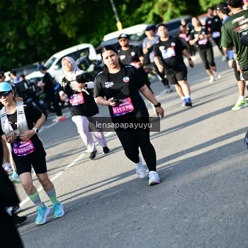 Runner Photo 4143126