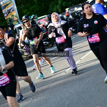 Runner Photo 4143127