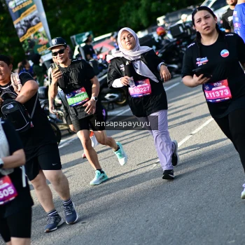 Runner Photo 4143131