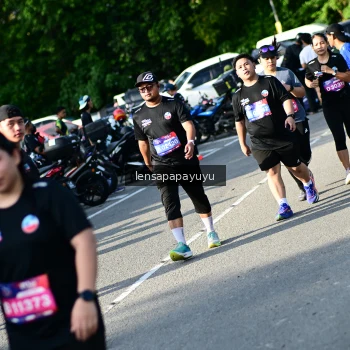 Runner Photo 4143137