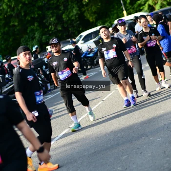 Runner Photo 4143138
