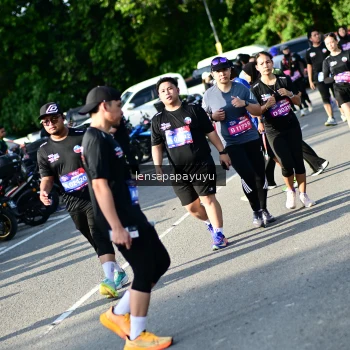 Runner Photo 4143141