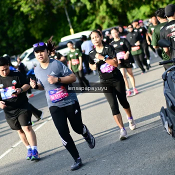 Runner Photo 4143144