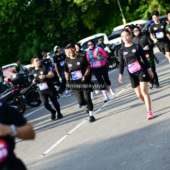 Runner Photo 4143153