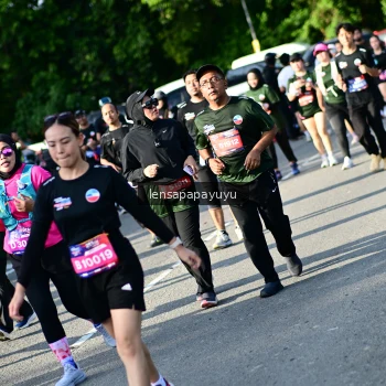 Runner Photo 4143164