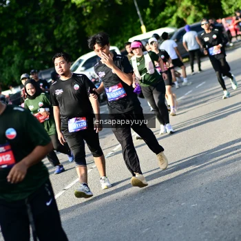 Runner Photo 4143173