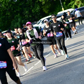 Runner Photo 4143179