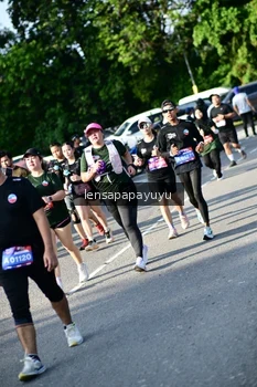 Runner Photo 4143181