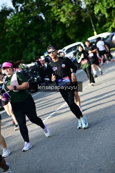 Runner Photo 4143183