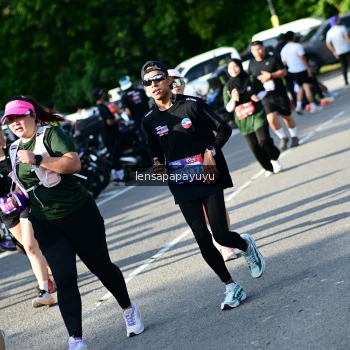 Runner Photo 4143184
