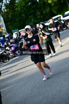Runner Photo 4143187
