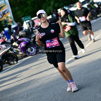 Runner Photo 4143189