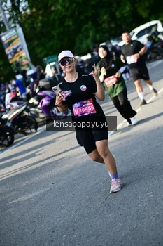 Runner Photo 4143191