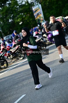 Runner Photo 4143192