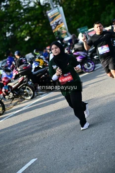 Runner Photo 4143194