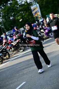 Runner Photo 4143195